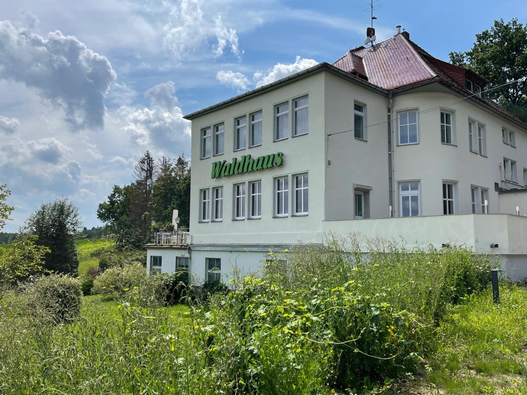 Waldhaus Pulsnitz Hotell Eksteriør bilde